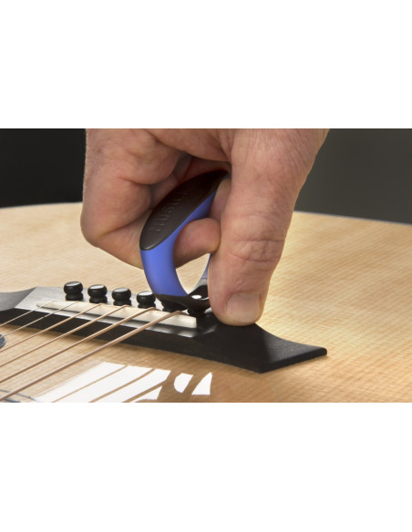 Extractor Pivotes Steg Akustikgitarre: Fácil de usar con una mano