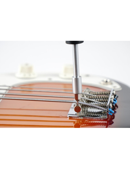 Accesorio multitarea para ajuste de guitarra y pedales Musicnomad
