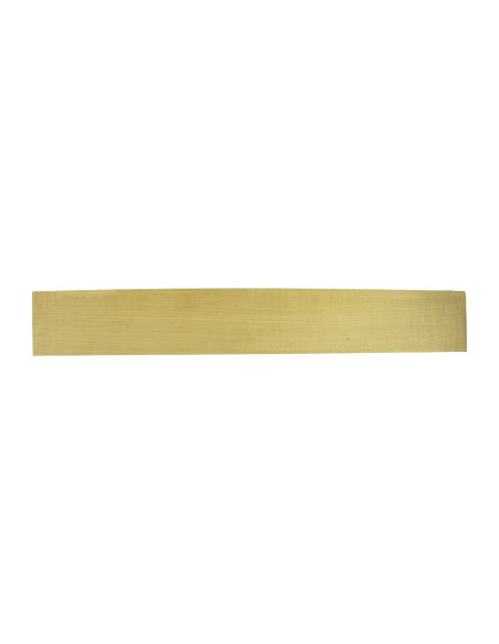 The aging process of the maple neck is made from wood dried by a water extraction process in vacuum dryers.