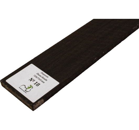 Touche en ébène ondé 720x75x9 mm MB Exclusive N°18, détail du grain ondé