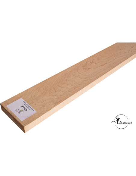 Detalle de la figura natural del arce ojo de pájaro en mango MB Exclusive para guitarra eléctrica