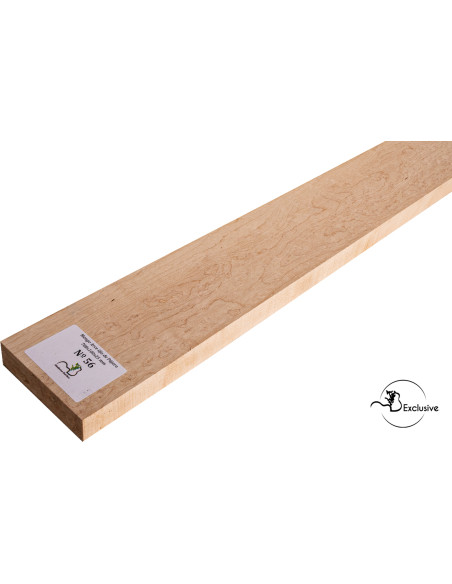 Detalle de la figura natural del arce ojo de pájaro en mango MB Exclusive para guitarra eléctrica