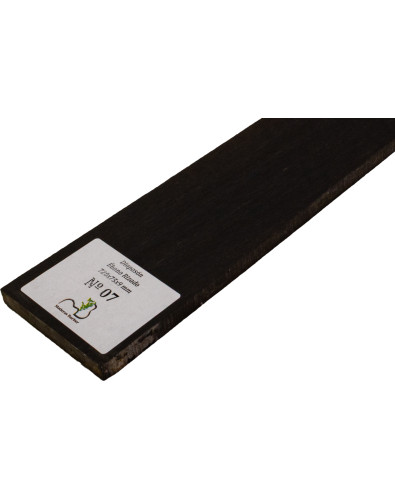 Diapasón de Ébano Rizado 720x75x9 mm MB Exclusive Nº7, detalle del rizo natural