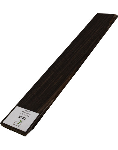 Touche en ébène ondé 470x75x9 mm MB Exclusive N°2, détail du grain ondé 2