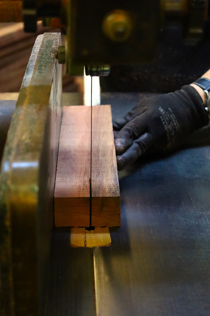 Madera cortada a medida en el comercio de madera en línea